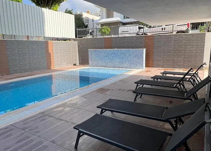 Flamingo - Stylish Near The Beach, In The Heart Of アパート