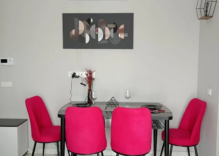 Flamingo - Stylish Near The Beach, In The Heart Of アランヤ