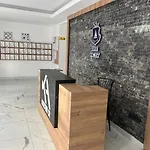 Flamingo - Stylish Near The Beach, In The Heart Of